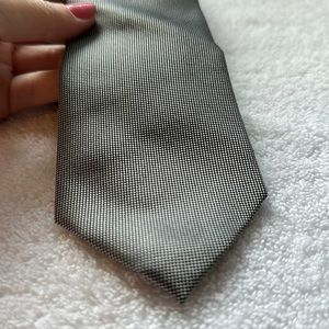 NWT silver and black patterned tie